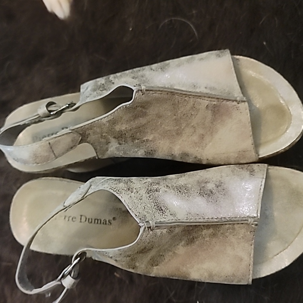 Pierre dumas. Golden wedges. 9